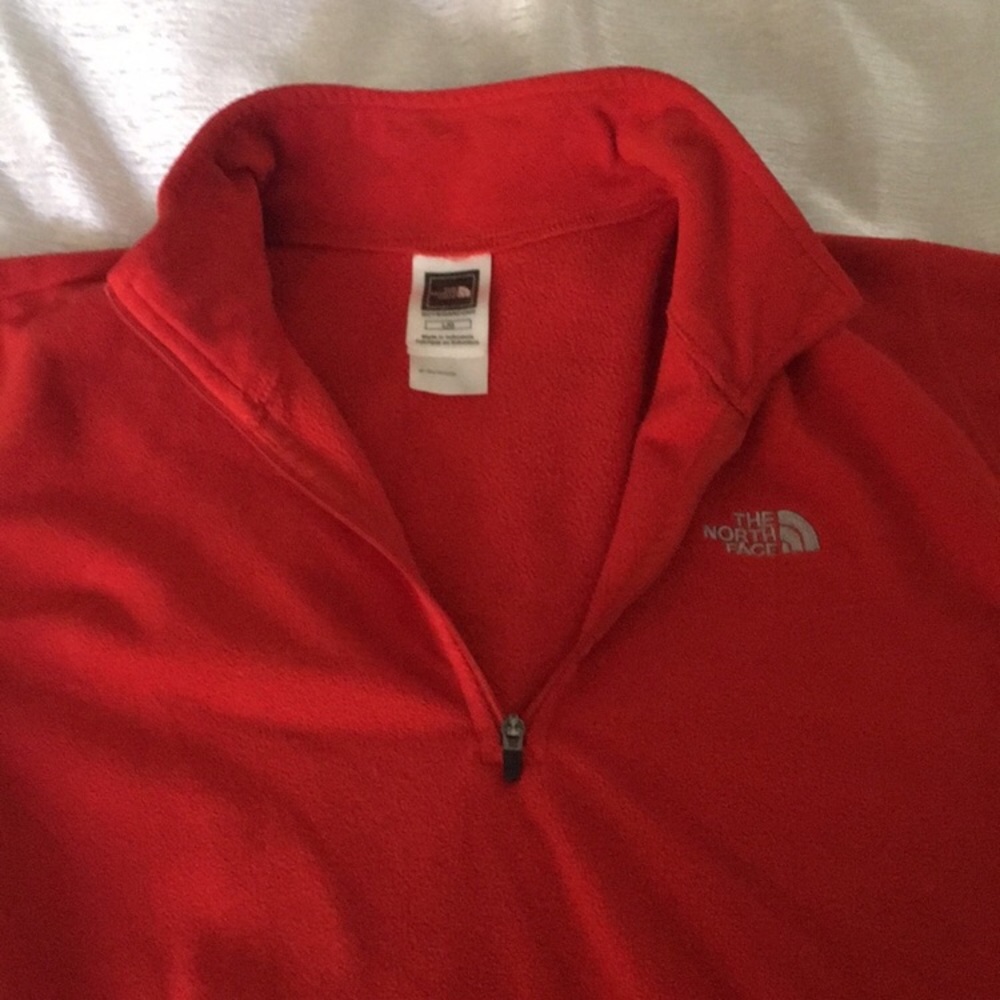 Northface Pullover - image 3
